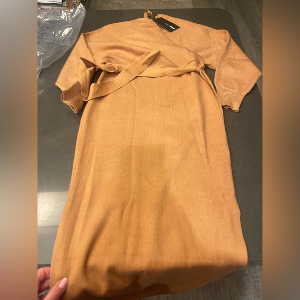 NWT FASHION NOVA TAN CAMEL  MIDI BELTED SWEATER DRESS  S - Picture 6 of 9